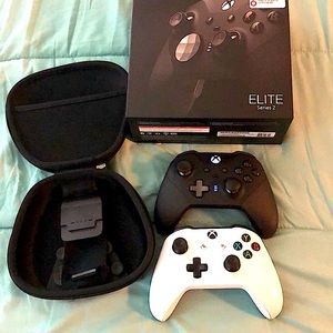 Xbox One S 1TB 2 Elite Controllers series 2